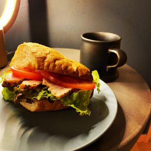 合鴨パストラミ サンドイッチ